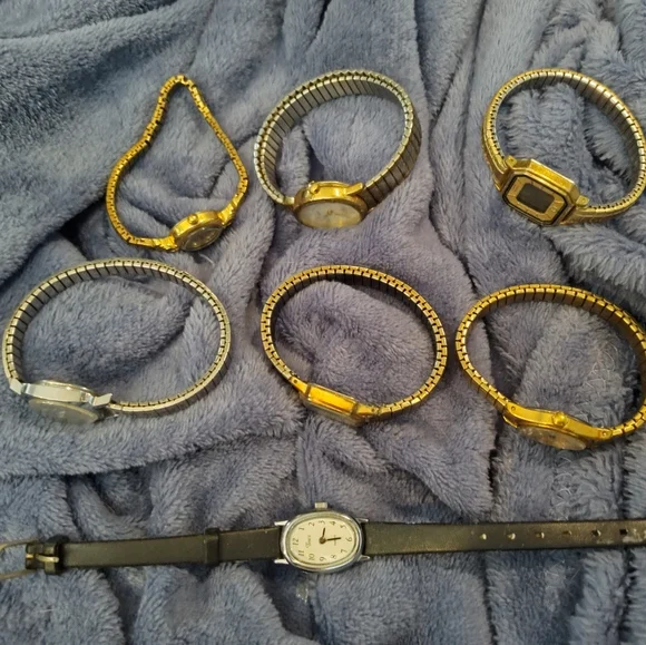 Vintage TIMEX Watch Bundle (7 Watches) Timex Skin Diver / Marlin Calendar Watch 2277 2570 [1970  main image 3